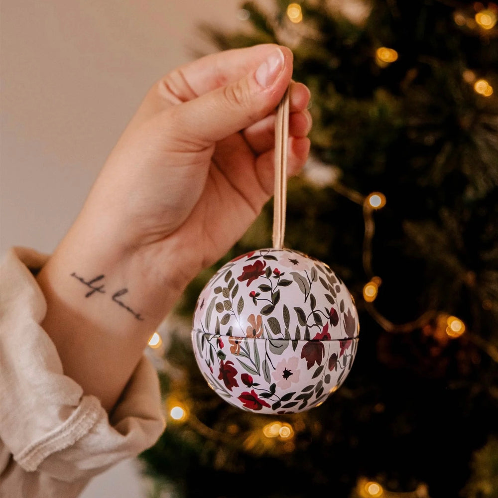 Christmas Ornament Candle