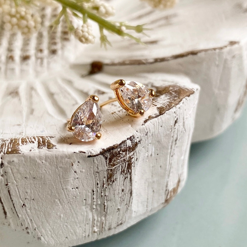 Teardrop Cubic Zirconia Studs