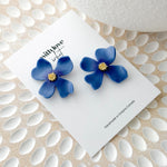 Elle Organic Flower Studs