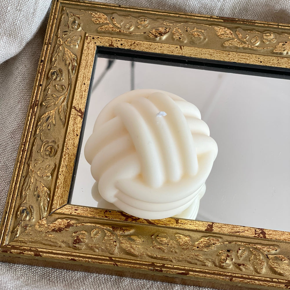 Worry Knot Candle