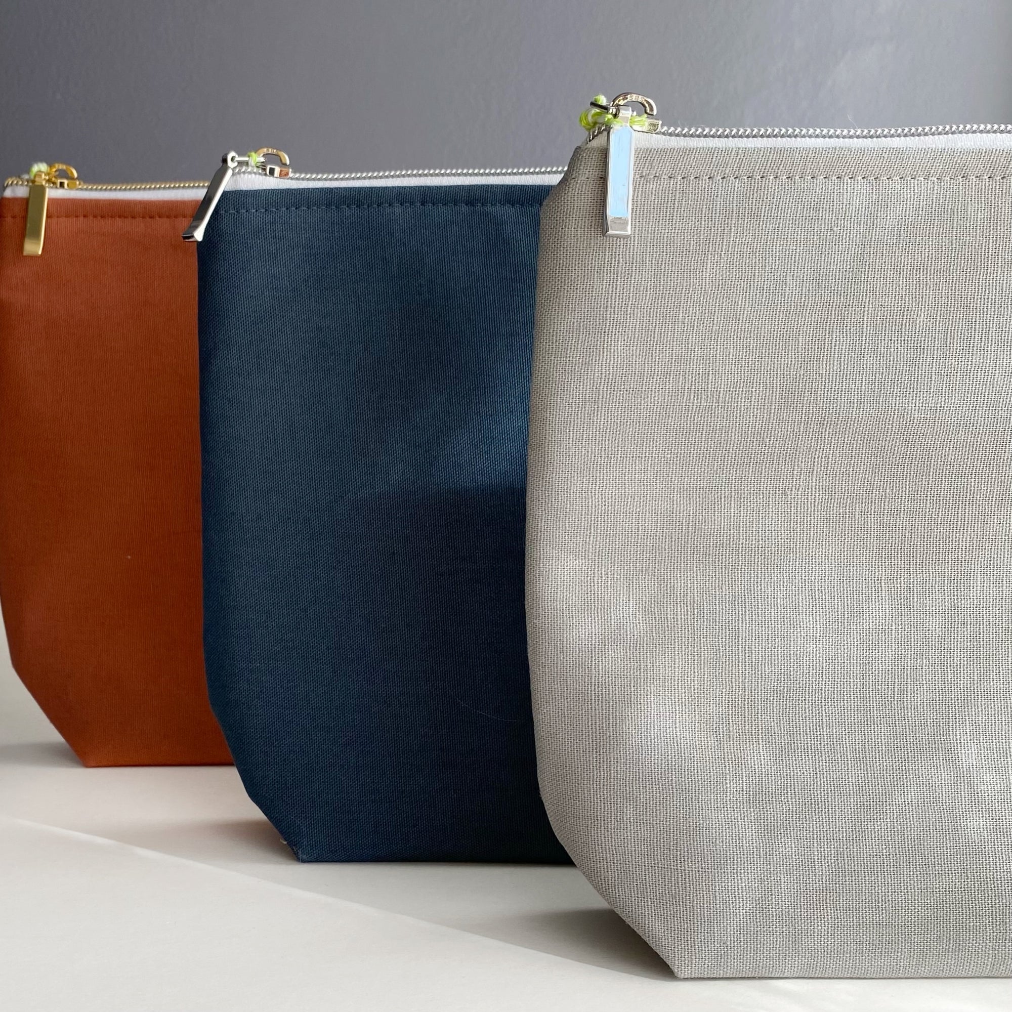 Large Linen Zip Pouch  Makeup Bag – The Pear Co.