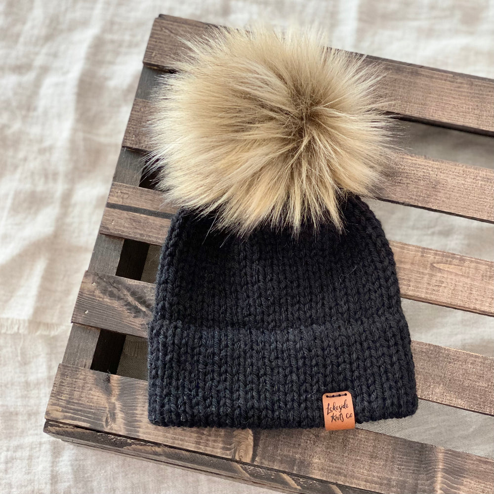 Kids winter hat with brim cheap