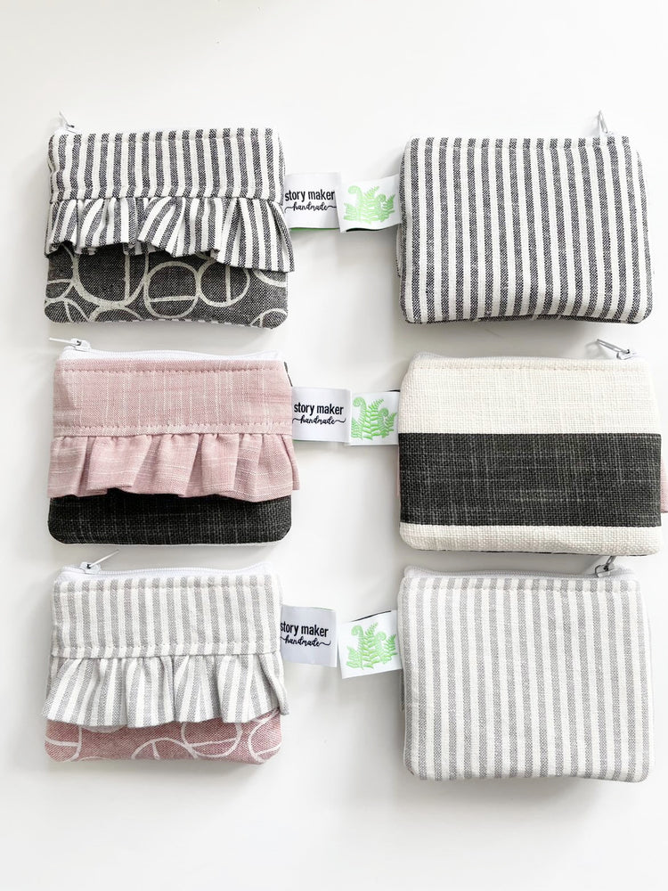 Mini Ruffle Zip Pouch